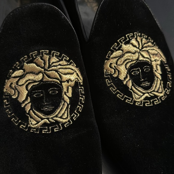 Versace Shoes - Picture 4 of 10